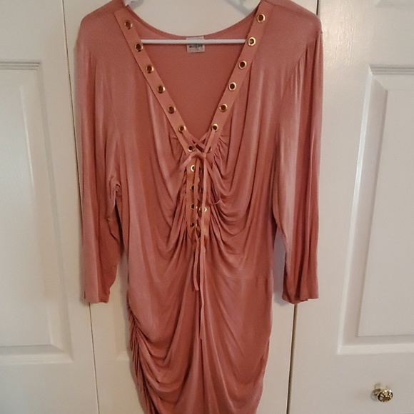 evogues Tops - Dusty rose top 3xl runs small